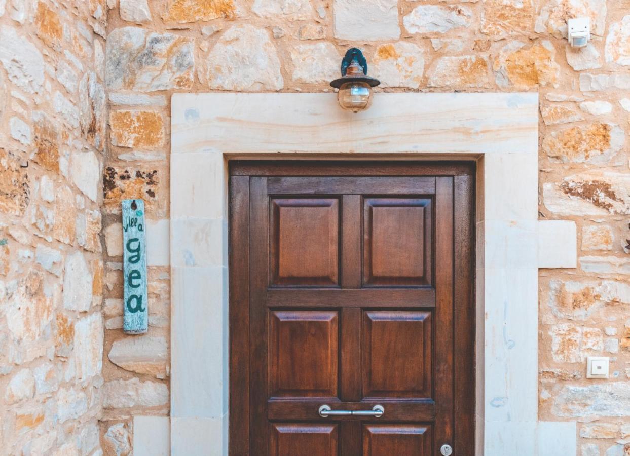 Villa Arodamos With A Pool, Children's Games, And Bbq, Perfect For 23 People!