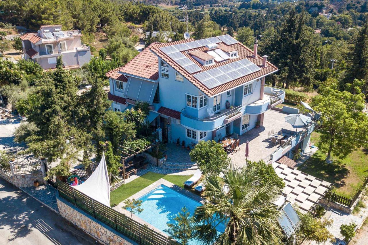 Athina's With Heated Pool