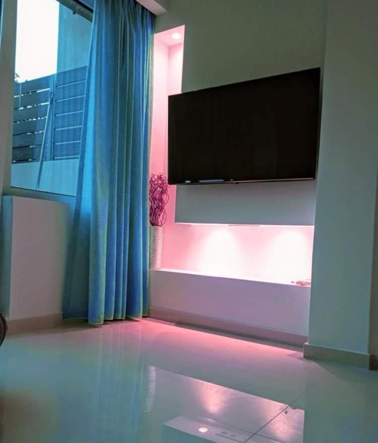 Apartment Haris White Roussospition
