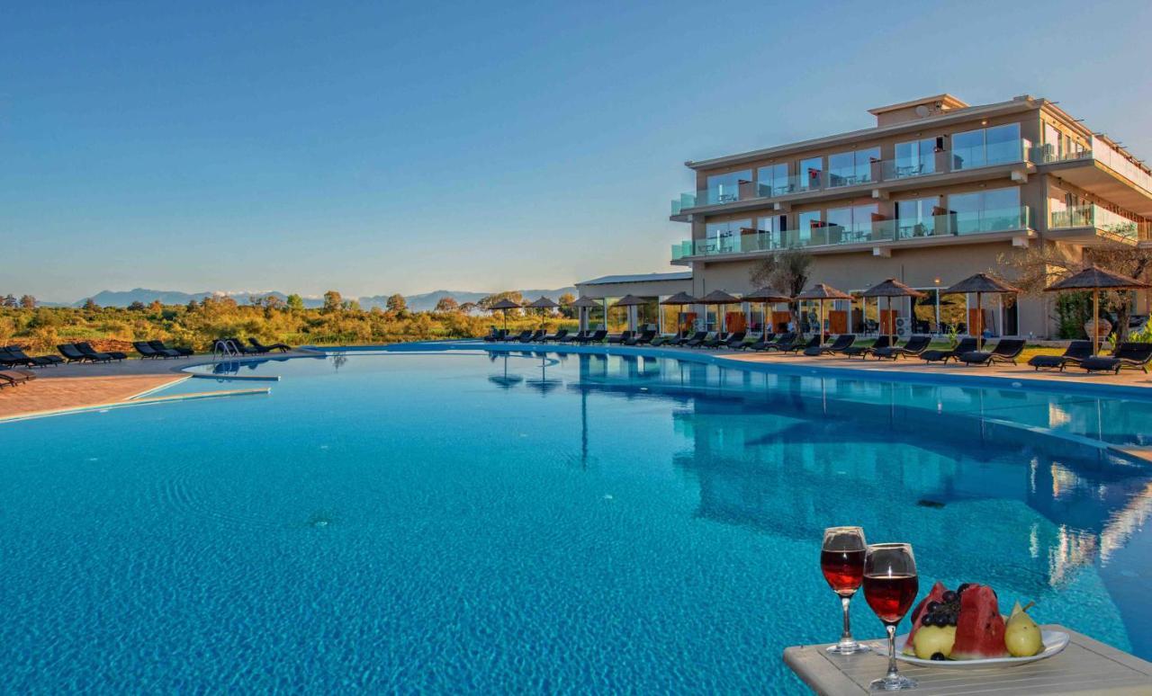 Laguna 4*