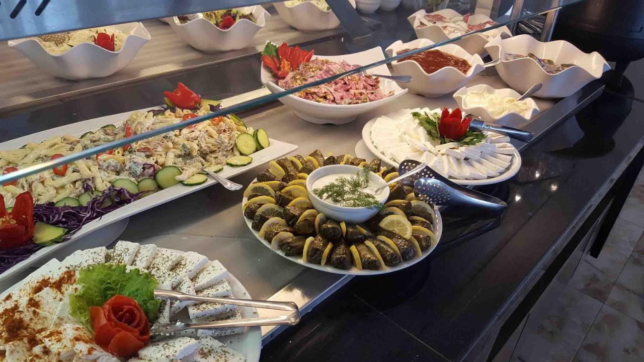 Laguna Hotel 4*
