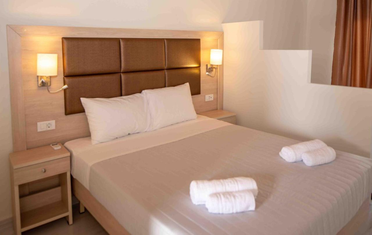 Laguna 4*