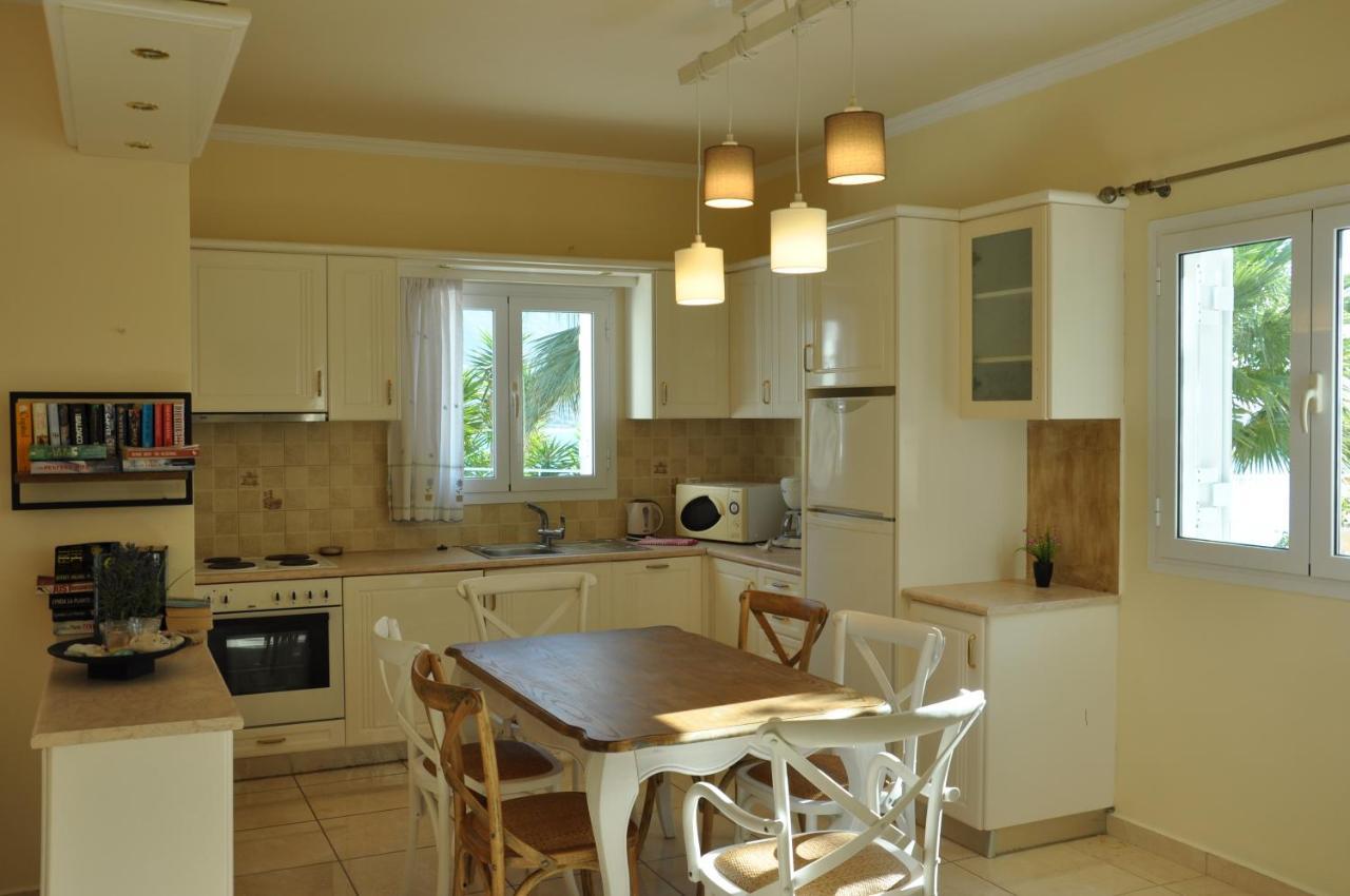 Villa Seafront Kefaloniaprivatevillas