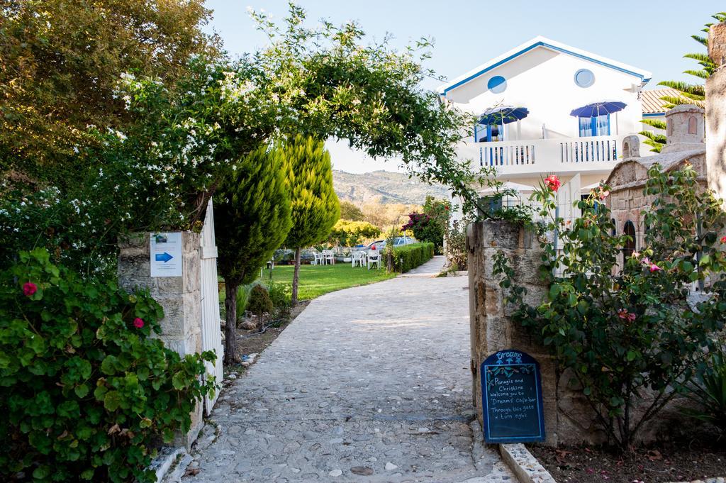 Apartment Dreams - Katelios,santa Barbara