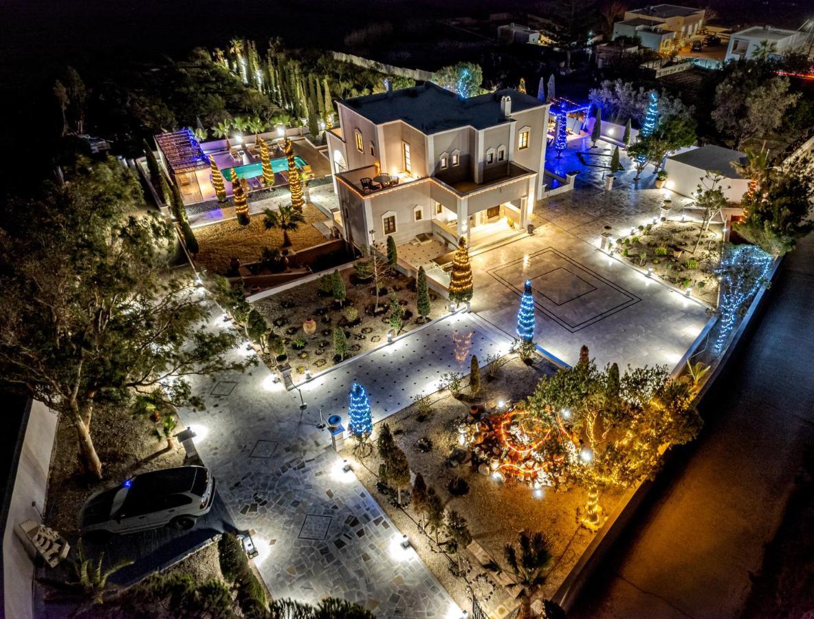 Leon (adults Only) Vourvoulos