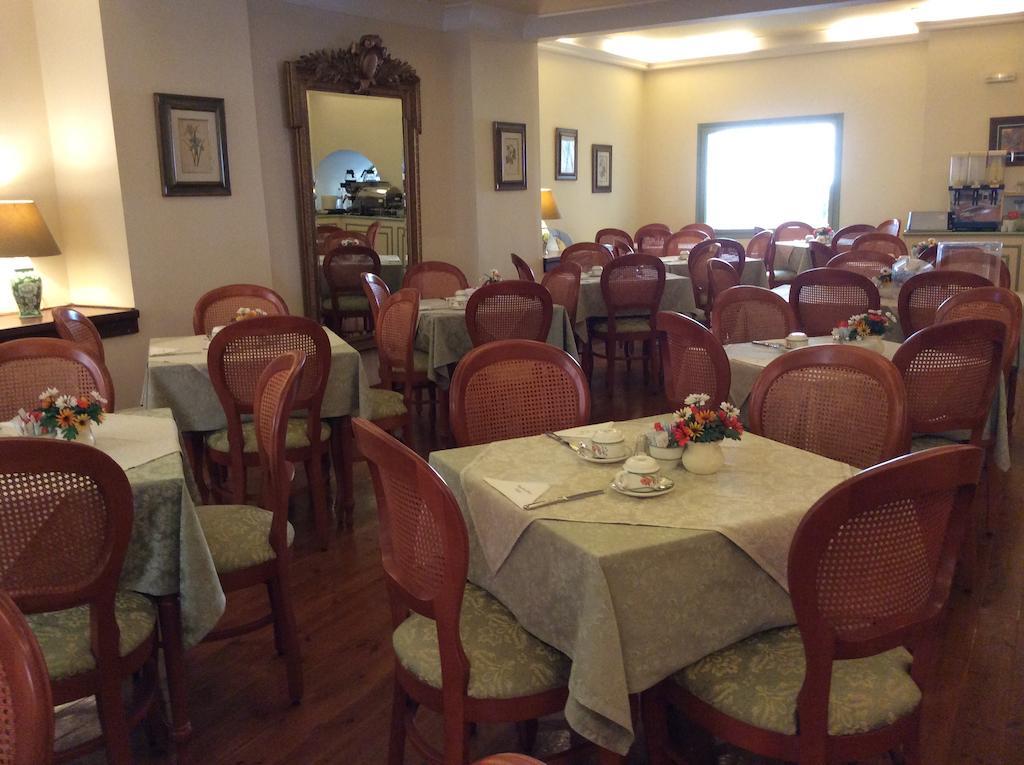 Cavalieri Corfu (city)
