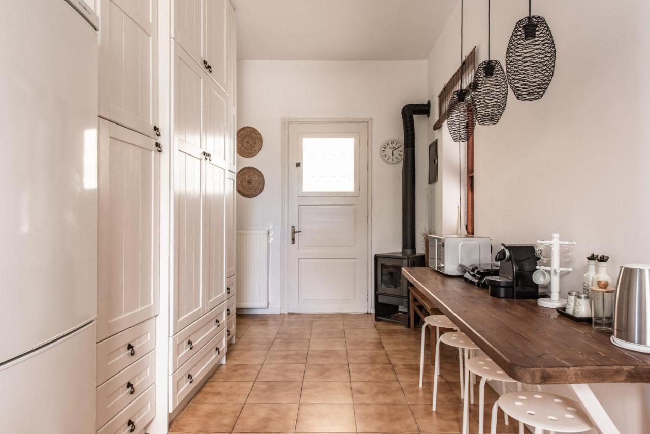Villa Villa Gioia - Secret Gem With Private Garden Katastarion