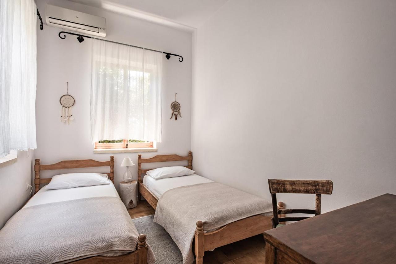 Villa Gioia - Secret Gem With Private Garden Katastarion