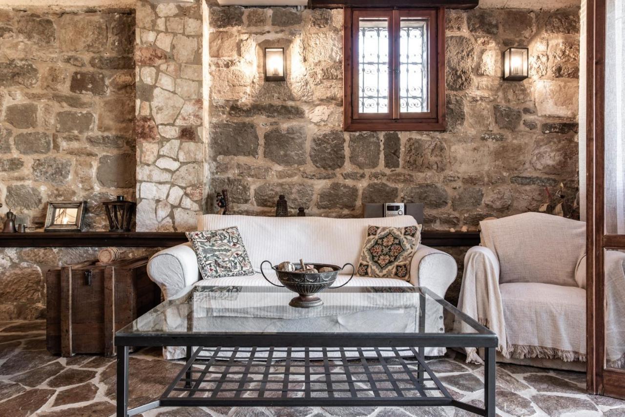 Villa Gioia - Secret Gem With Private Garden Villa *