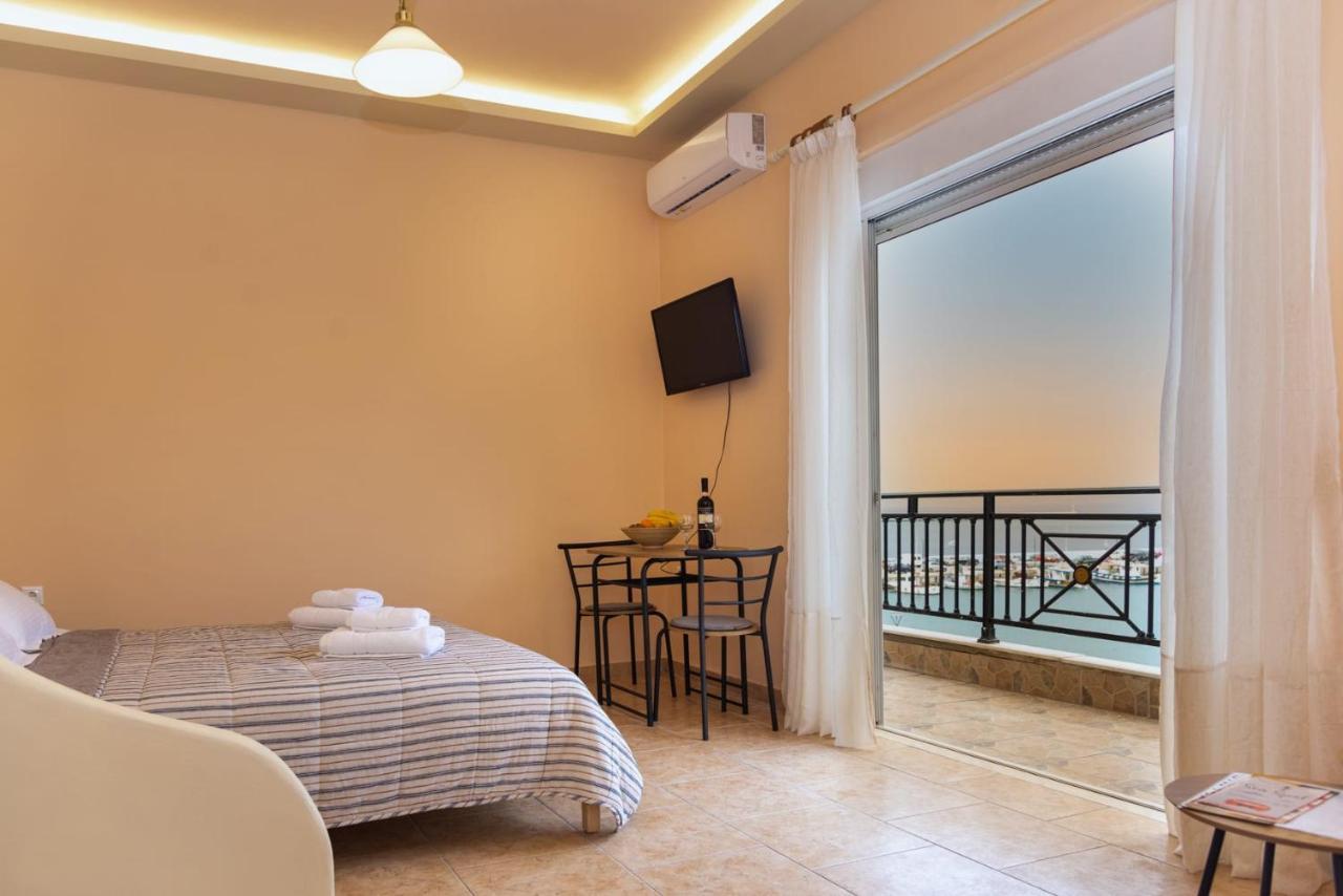 Old Port - 3min Walk To - Ac - Wifi Apartment *