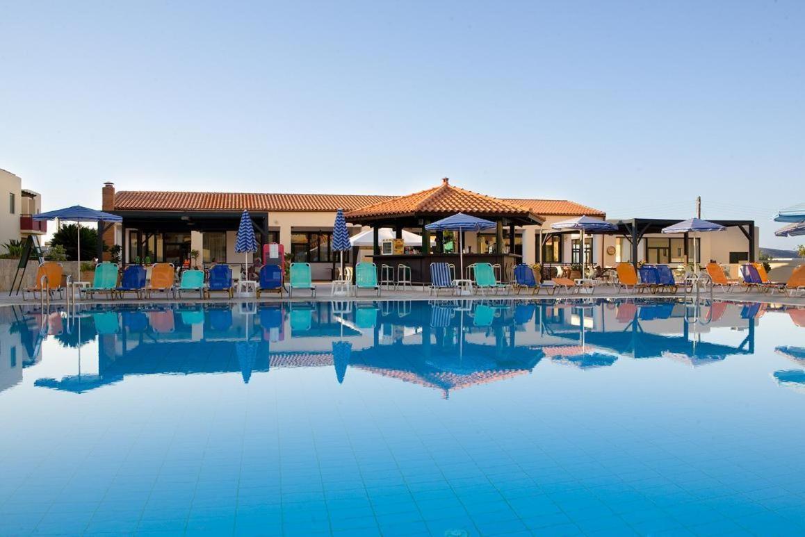 Kambos Village Aparthotel Agia Marina (Crete)