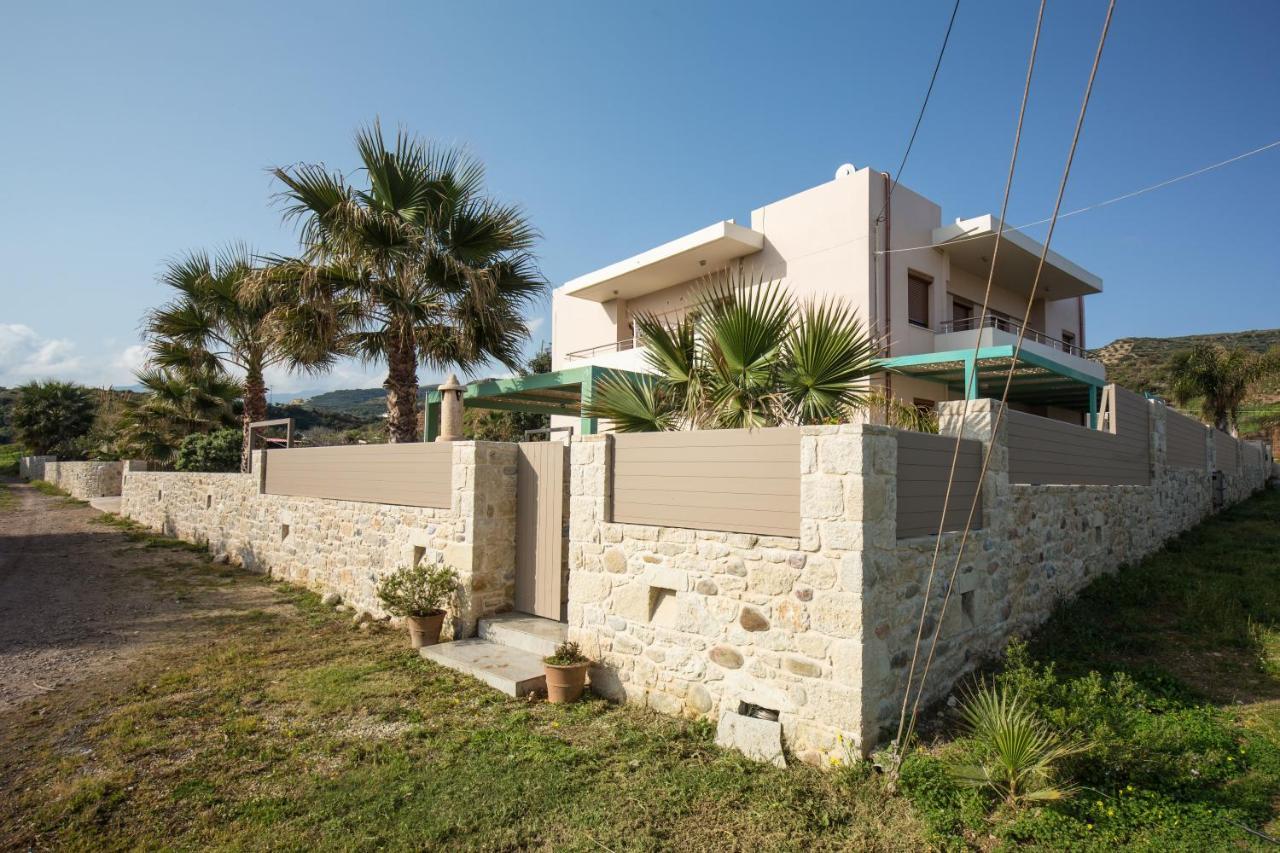 Arodamos & Apts Aparthotel 3*