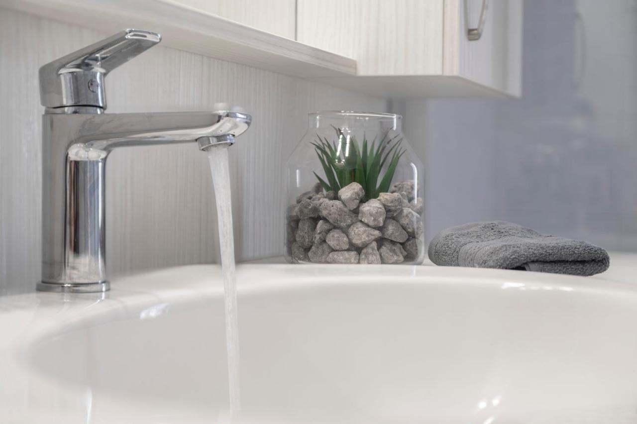 Apartment Bright 3bdr With Roofgarden, Jacuzzi