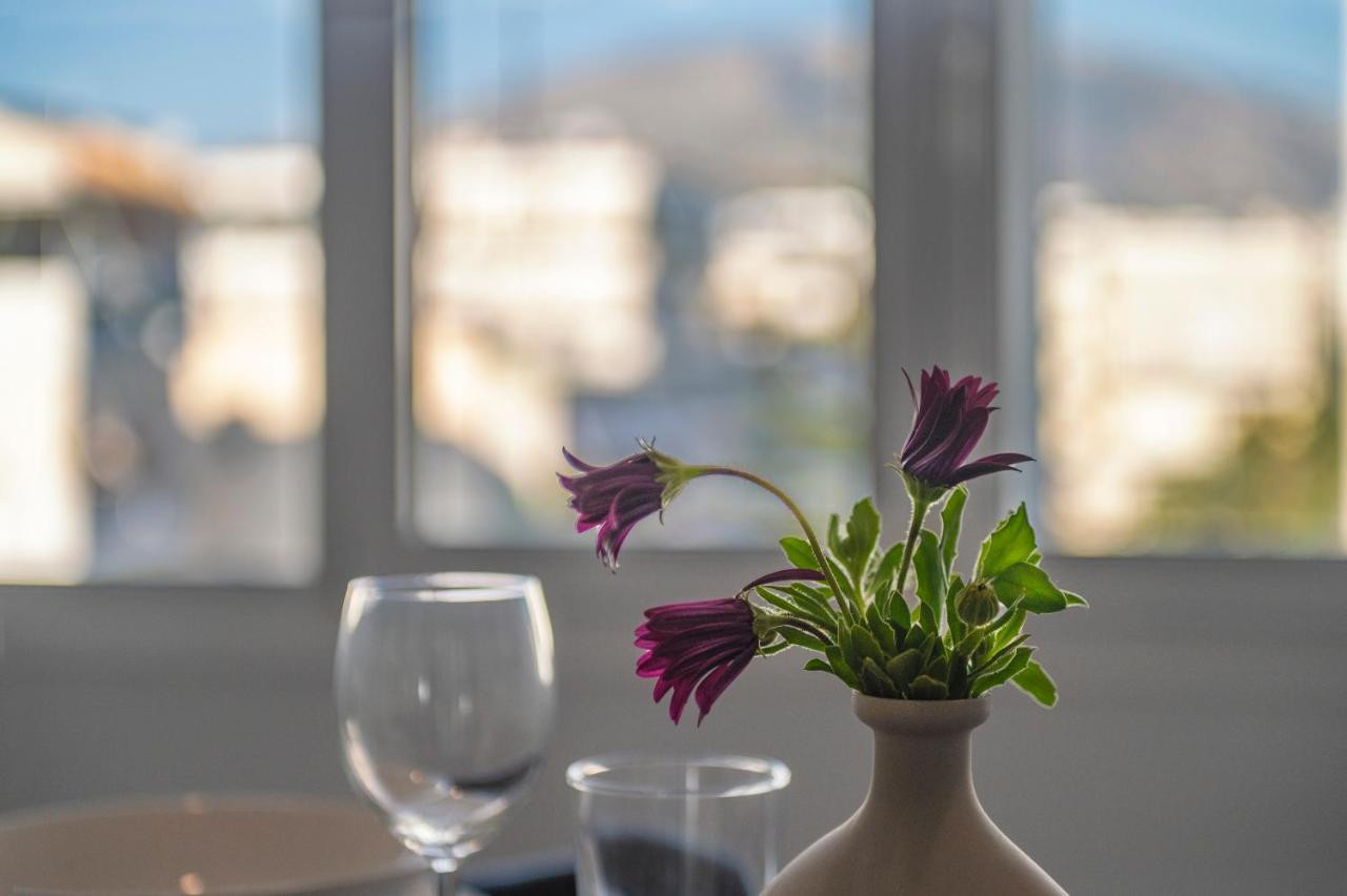 Apartment Bright 3bdr With Roofgarden, Jacuzzi