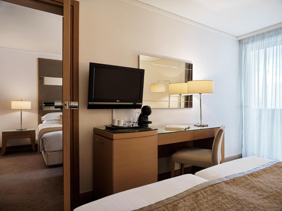 Galaxy Hotel 5*