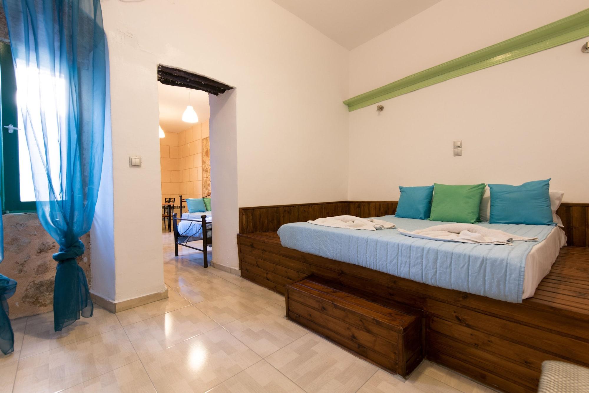 Aparthotel Xenones