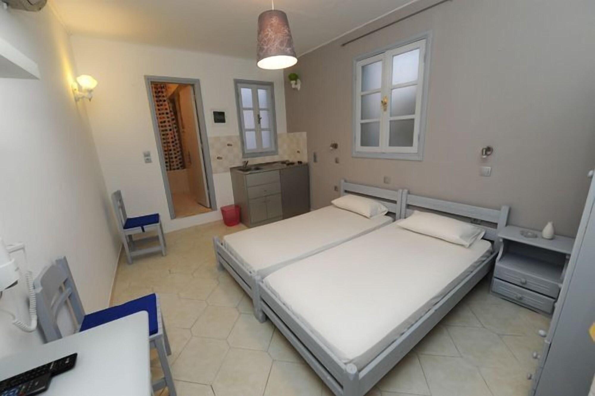 Xenones Aparthotel Lindos (Rhodes)