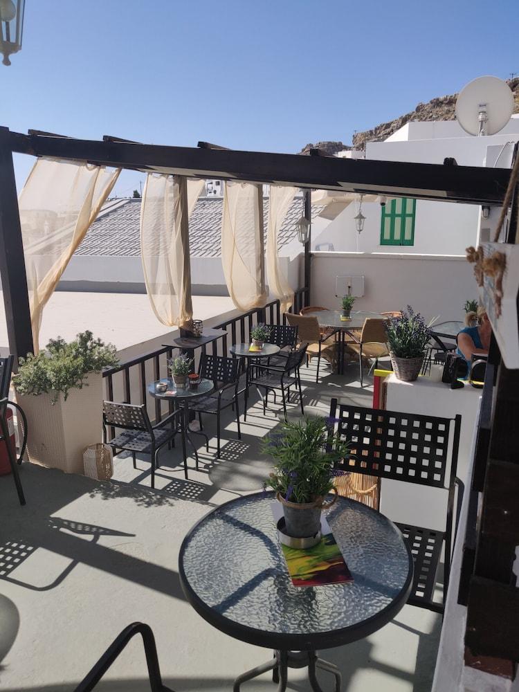 Xenones Lindos (Rhodes)