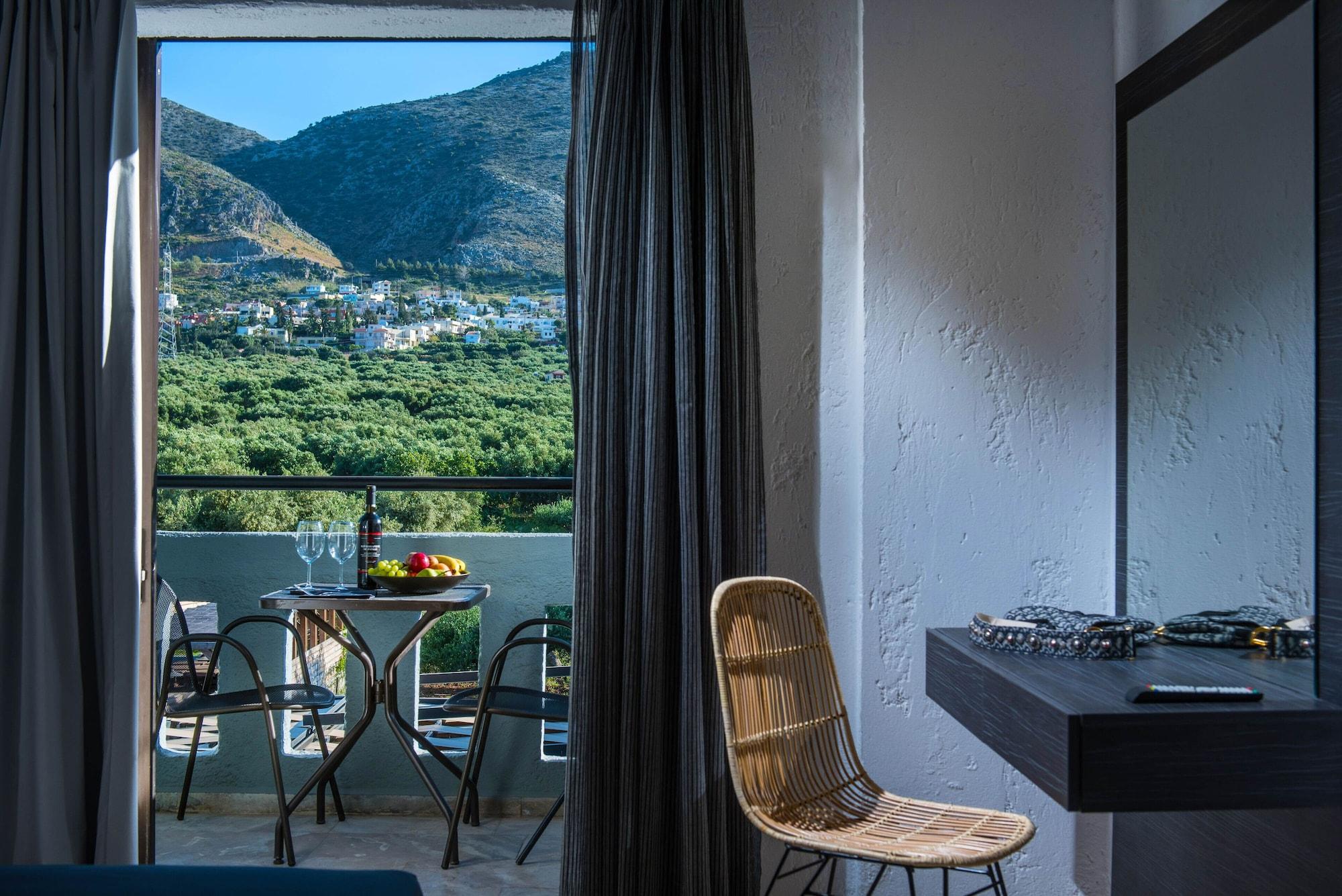Indigo Hotel 4*