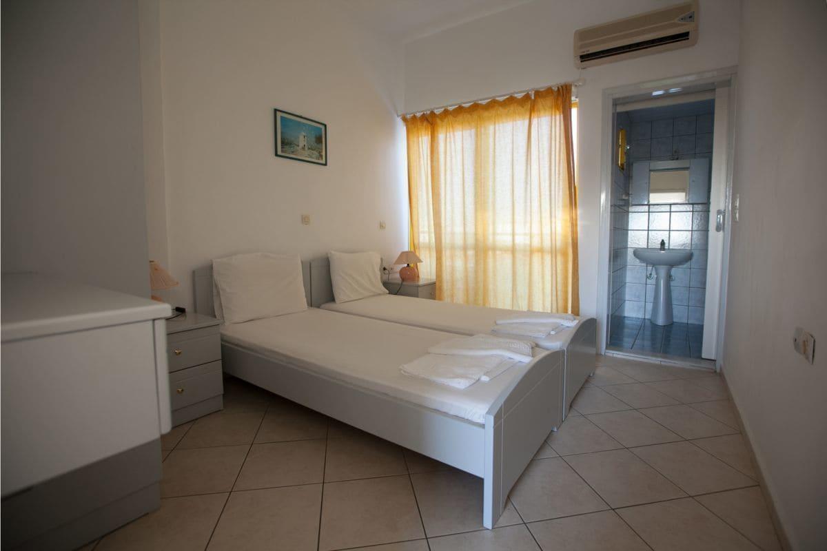 Aparthotel Cosmi Apts By Estia