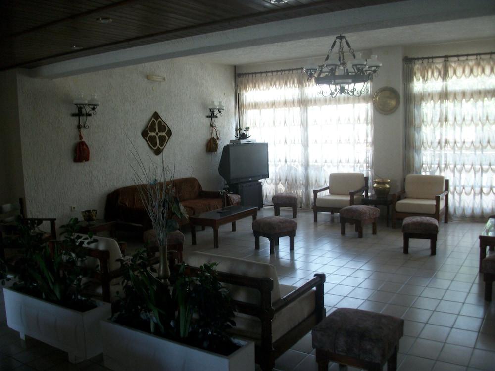 Efi Hotel