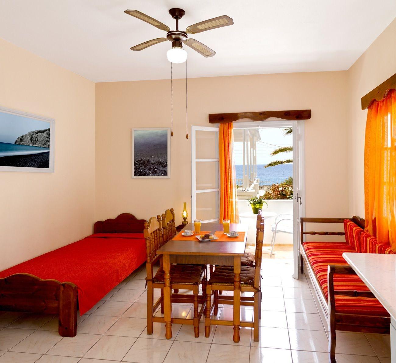 Aparthotel Dolphins Kamari (Santorini)