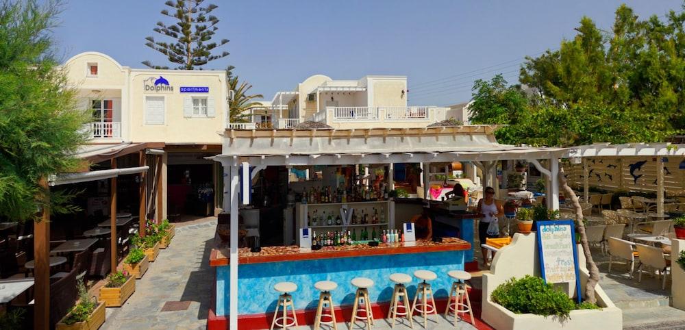 Dolphins Aparthotel 3*