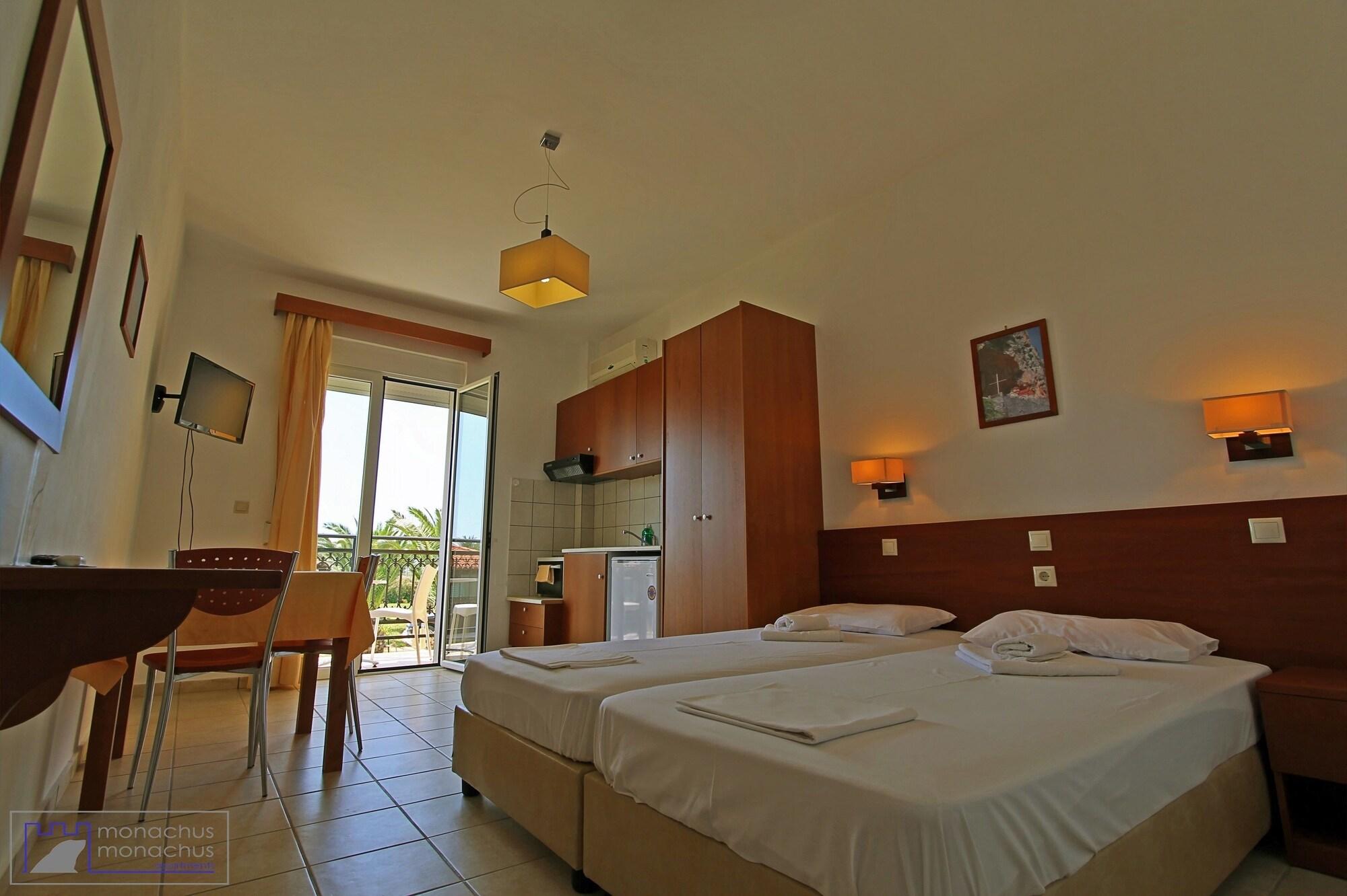 Monachus Monachus Apartment Frangocastelo
