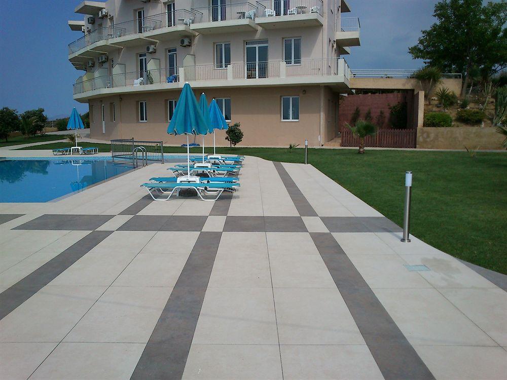 Renieris Hotel
