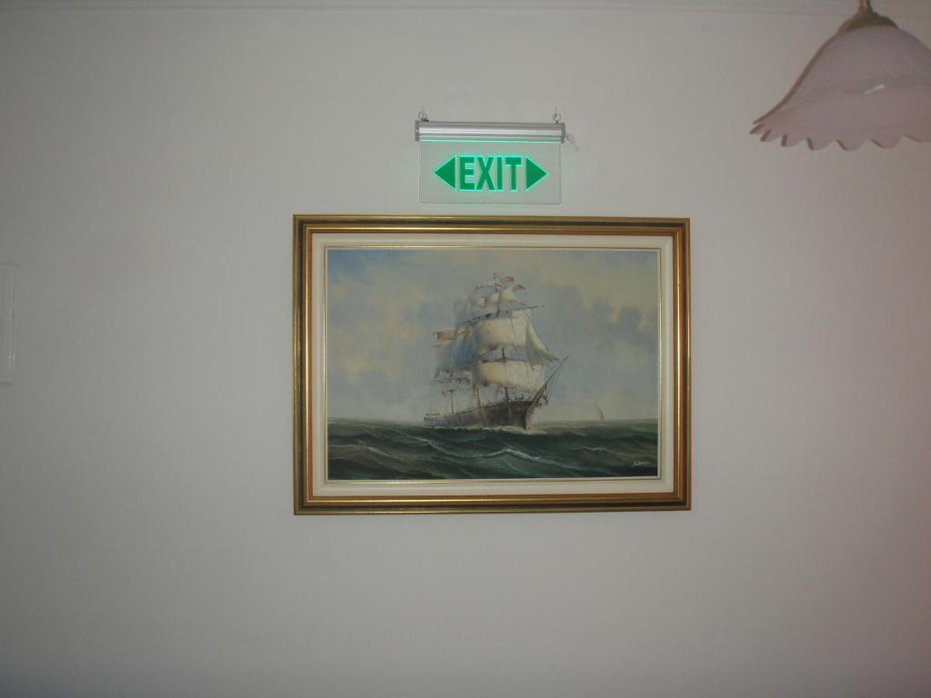 Agnantema Portside Skiathos Town