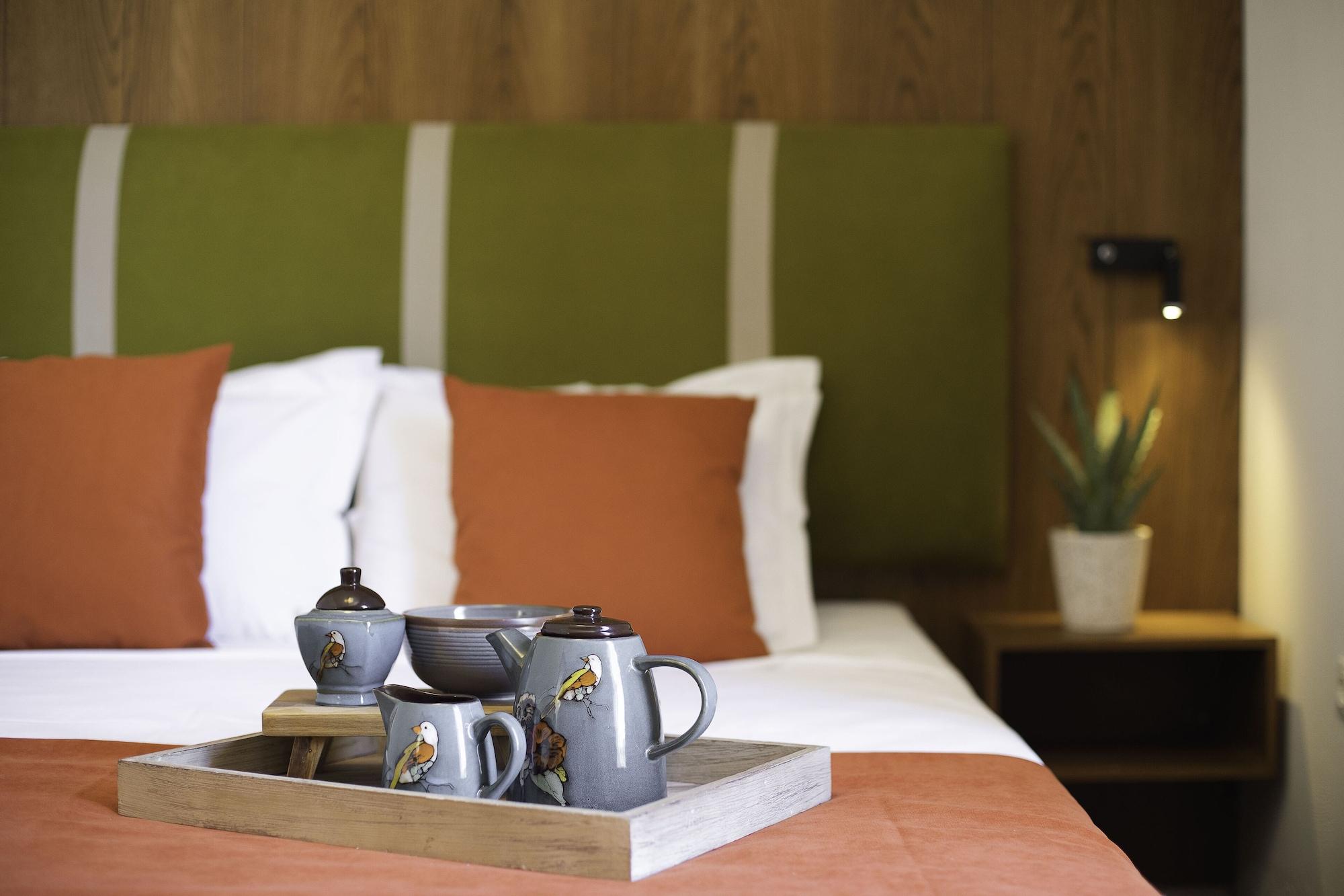 Avaton Hotel, Philian & Skiathos Town