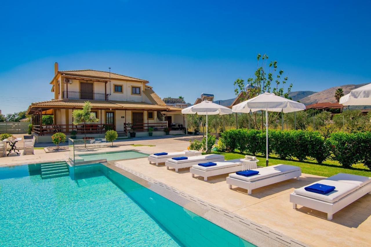 Anchor Villa Fiolitis