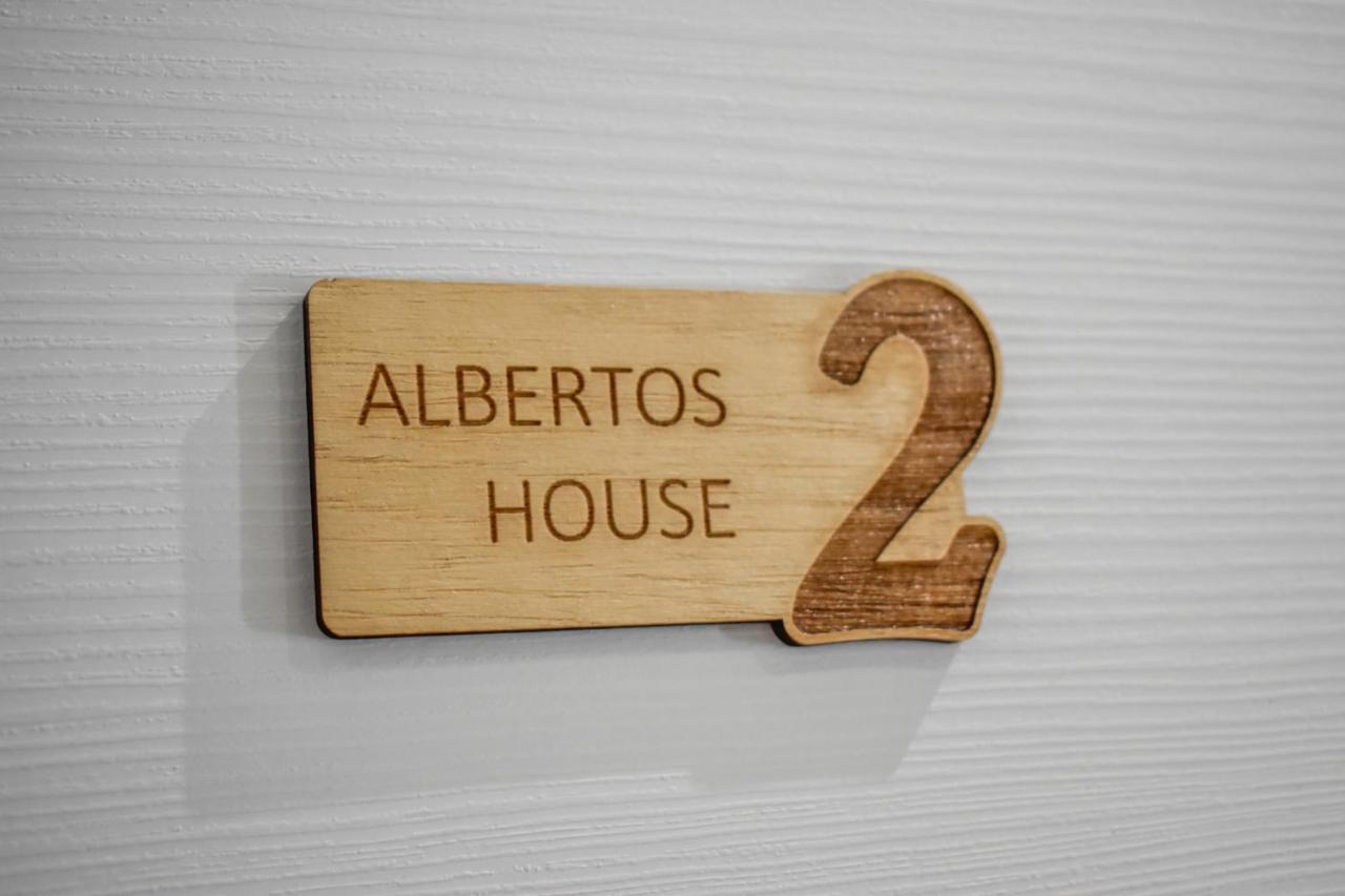 Albertoshouse Aparthotel