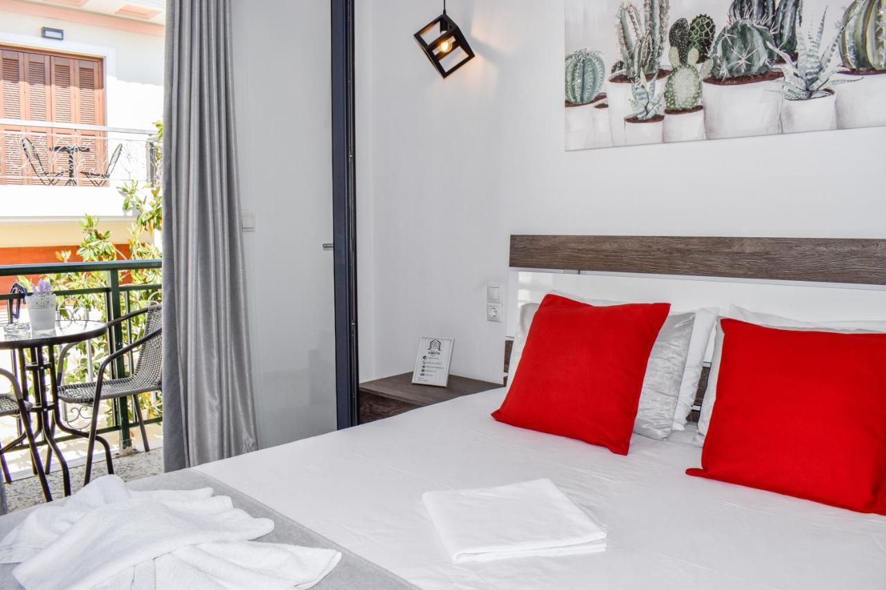 Aparthotel Albertoshouse 3*