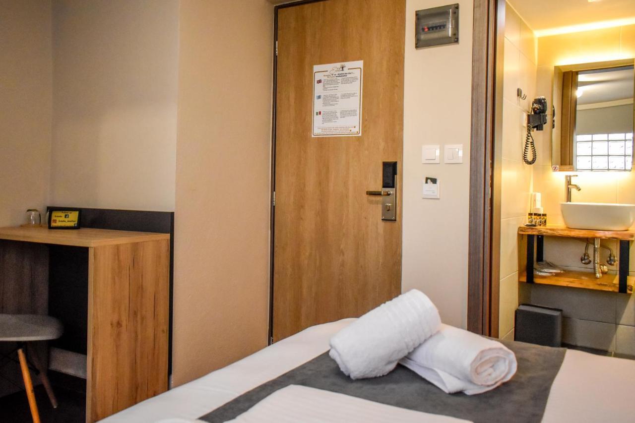 Entelia Hotel