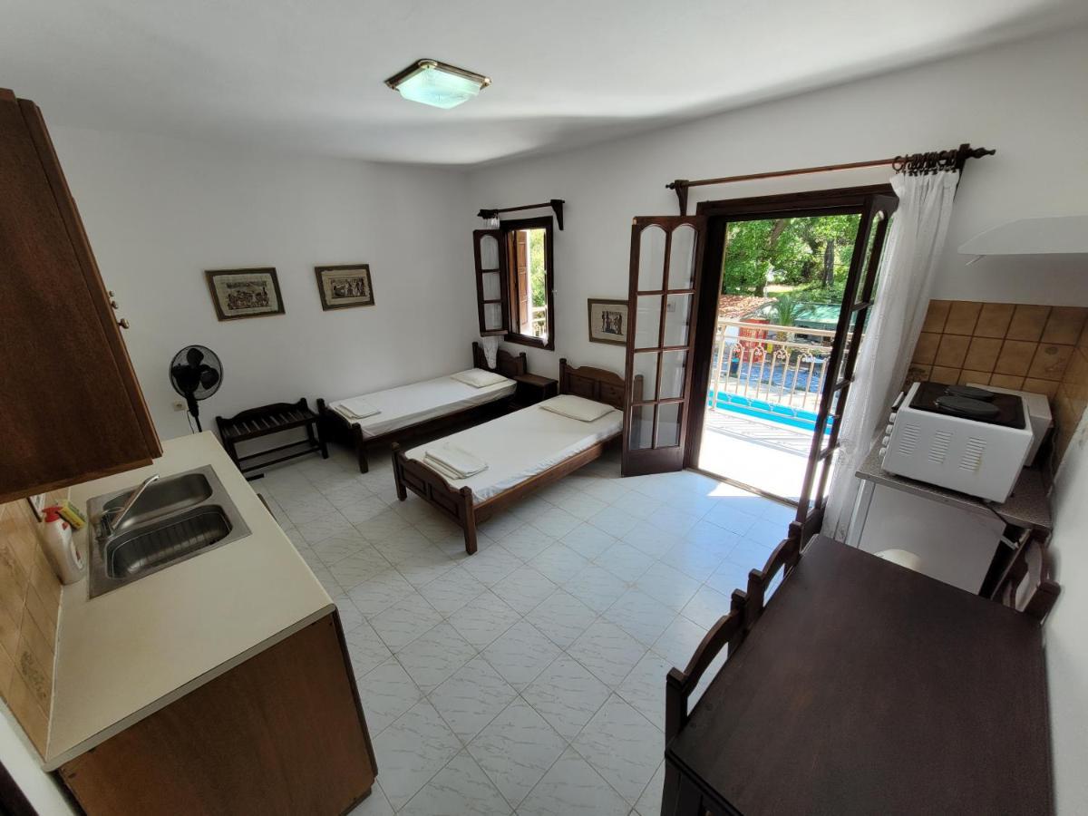 Aparthotel Amalia 2*
