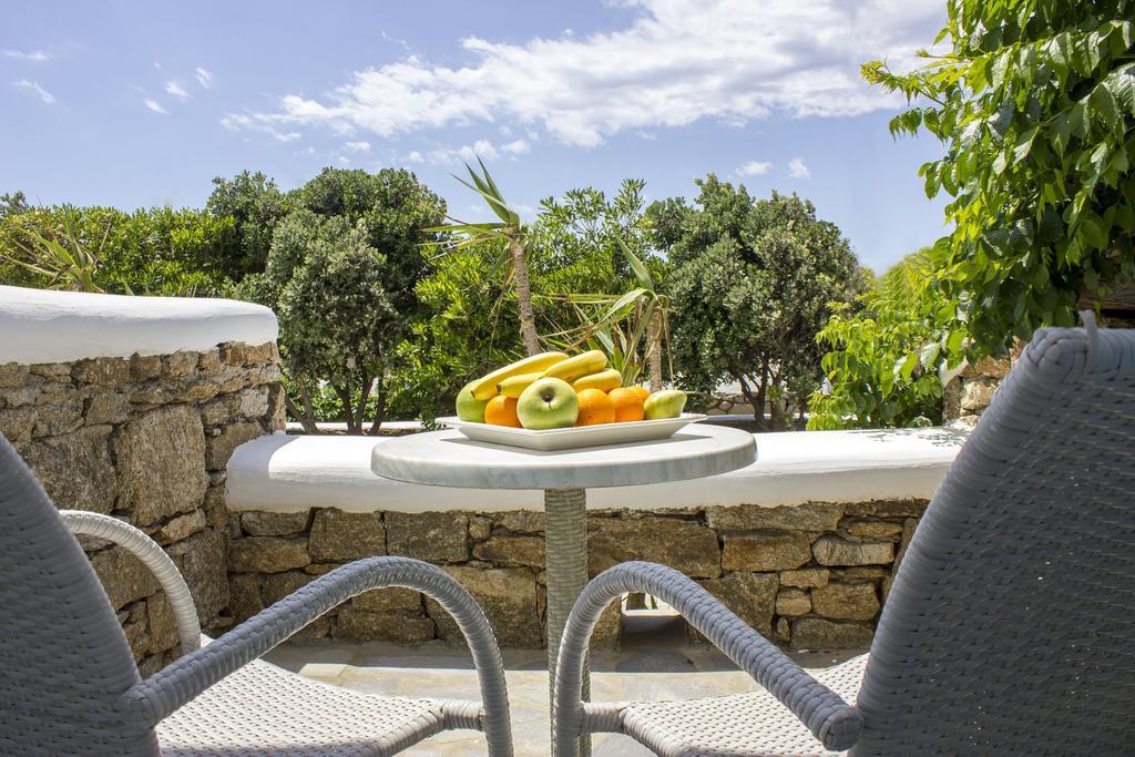 Eleftheria & Hotel Ornos (Mykonos)