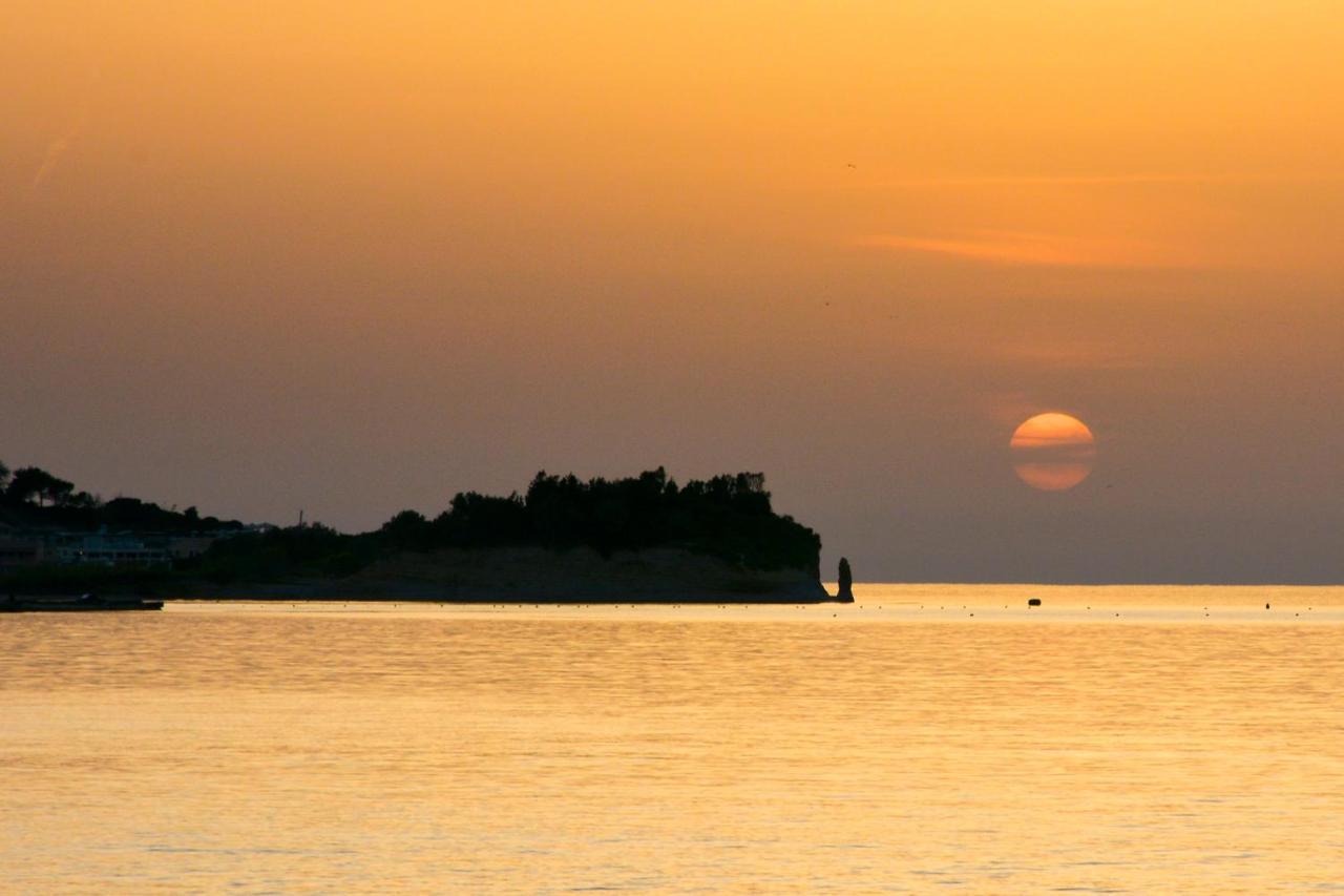 Sidari 3*