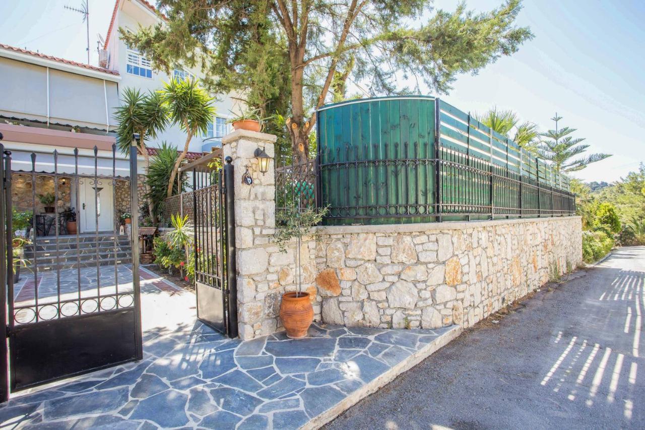 Villa Athina's With Heated Pool *