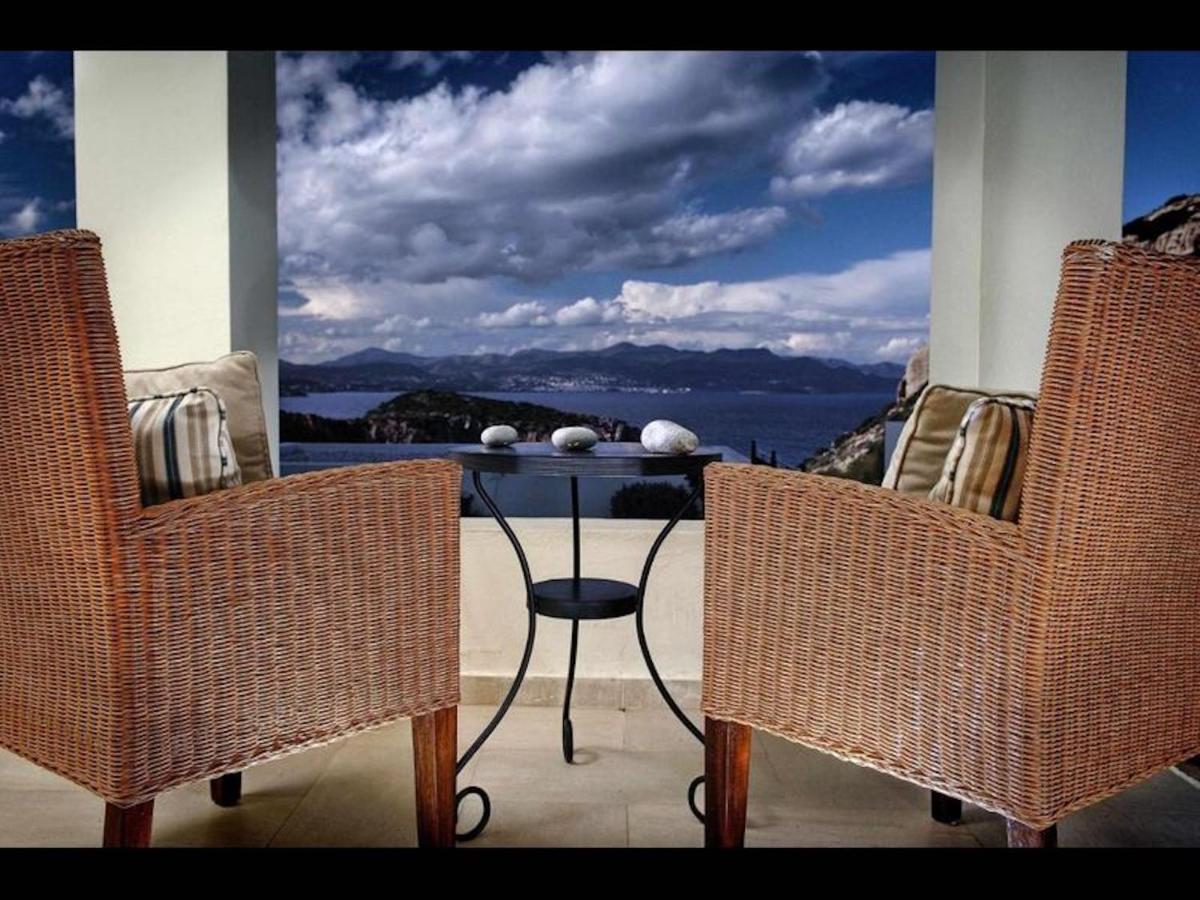 Villa Ouranos Our Dream In Blue And Cream With Seaview And Pool