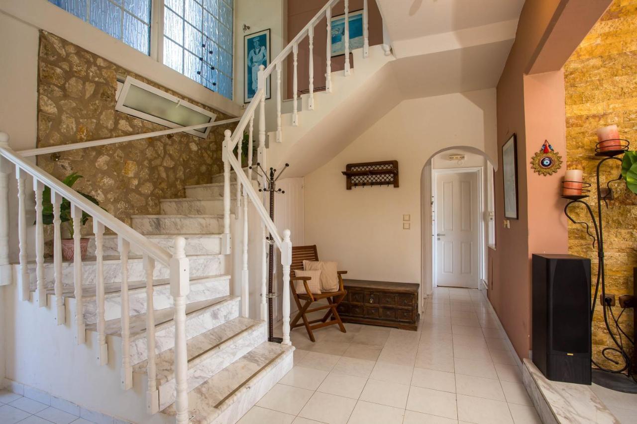 Villa Athina's With Heated Pool *