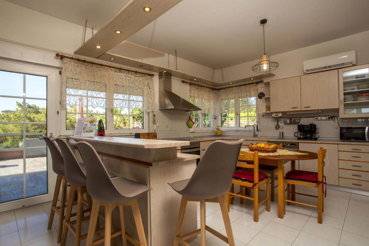 Villa Athina's With Heated Pool *