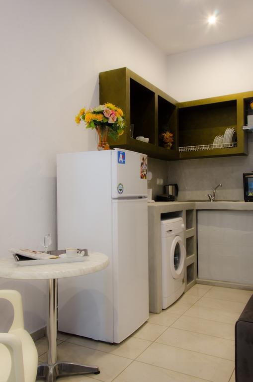 Polykratis Guest house 4*
