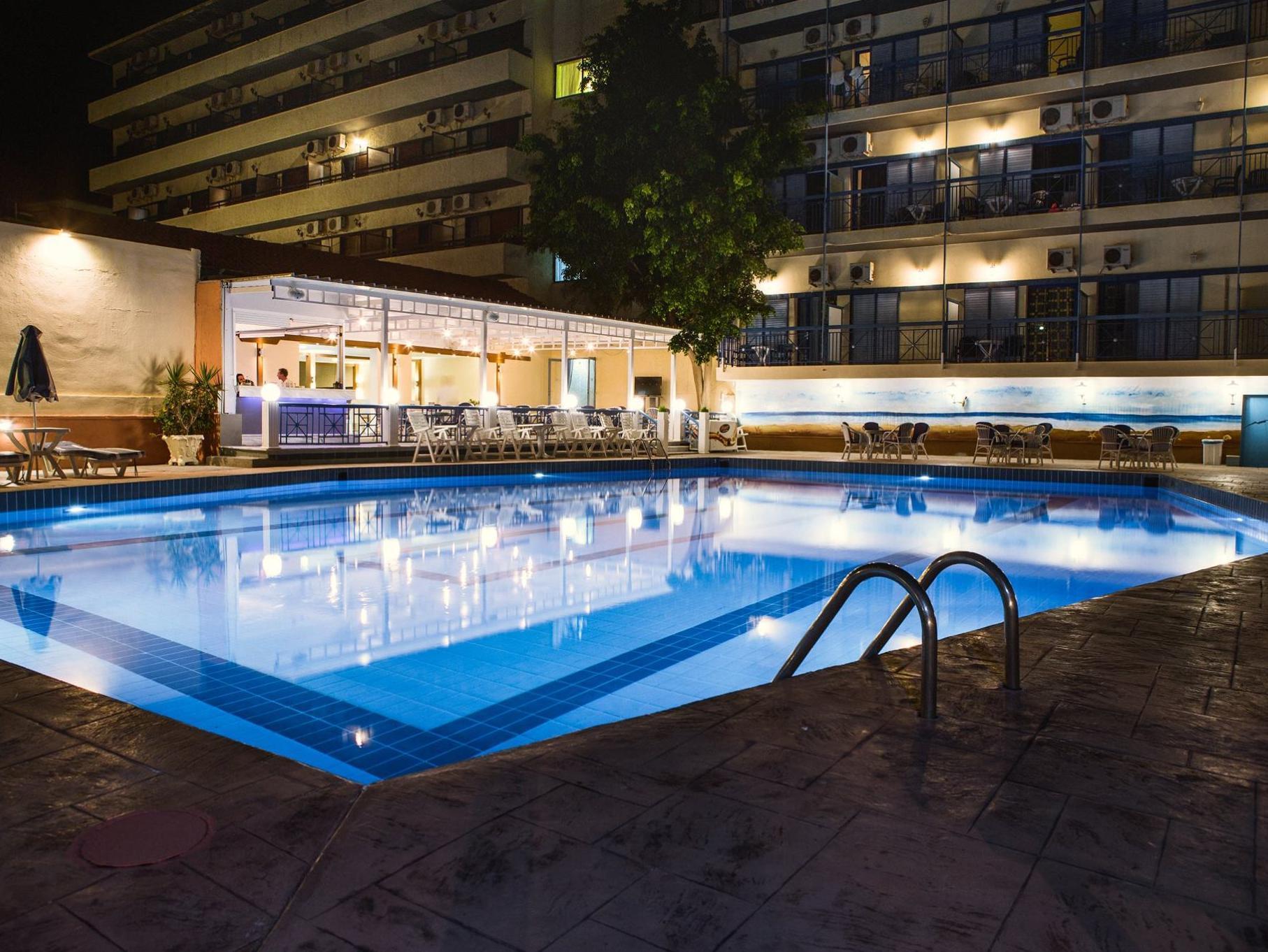 Hotel Blue Lagoon