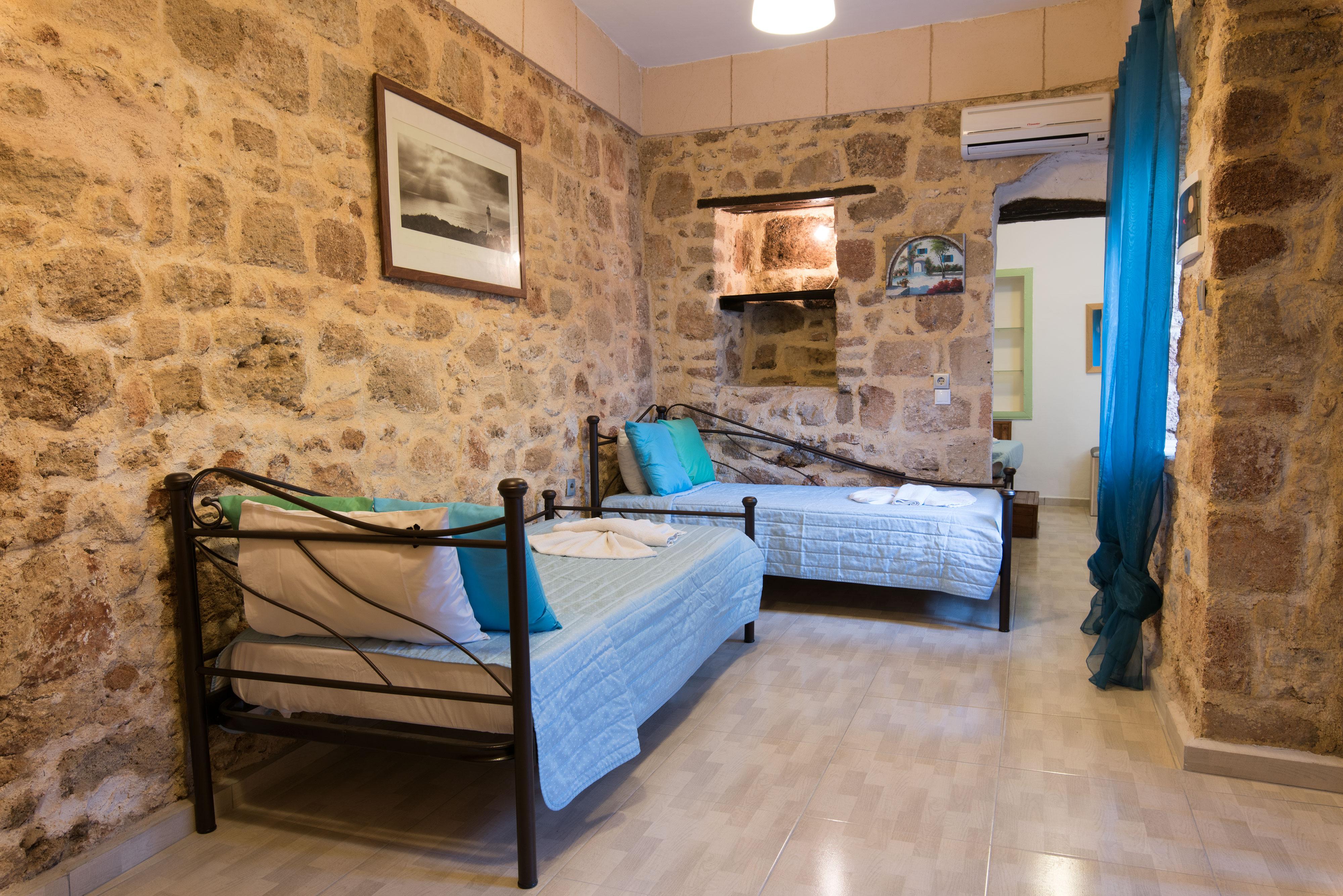 Aparthotel Xenones