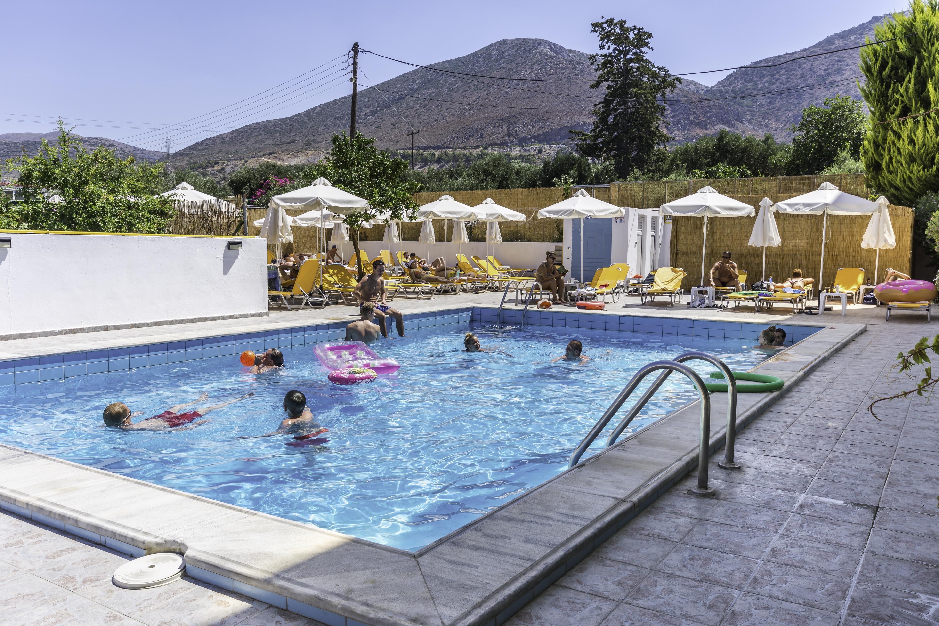 Hotel Sergios 3*