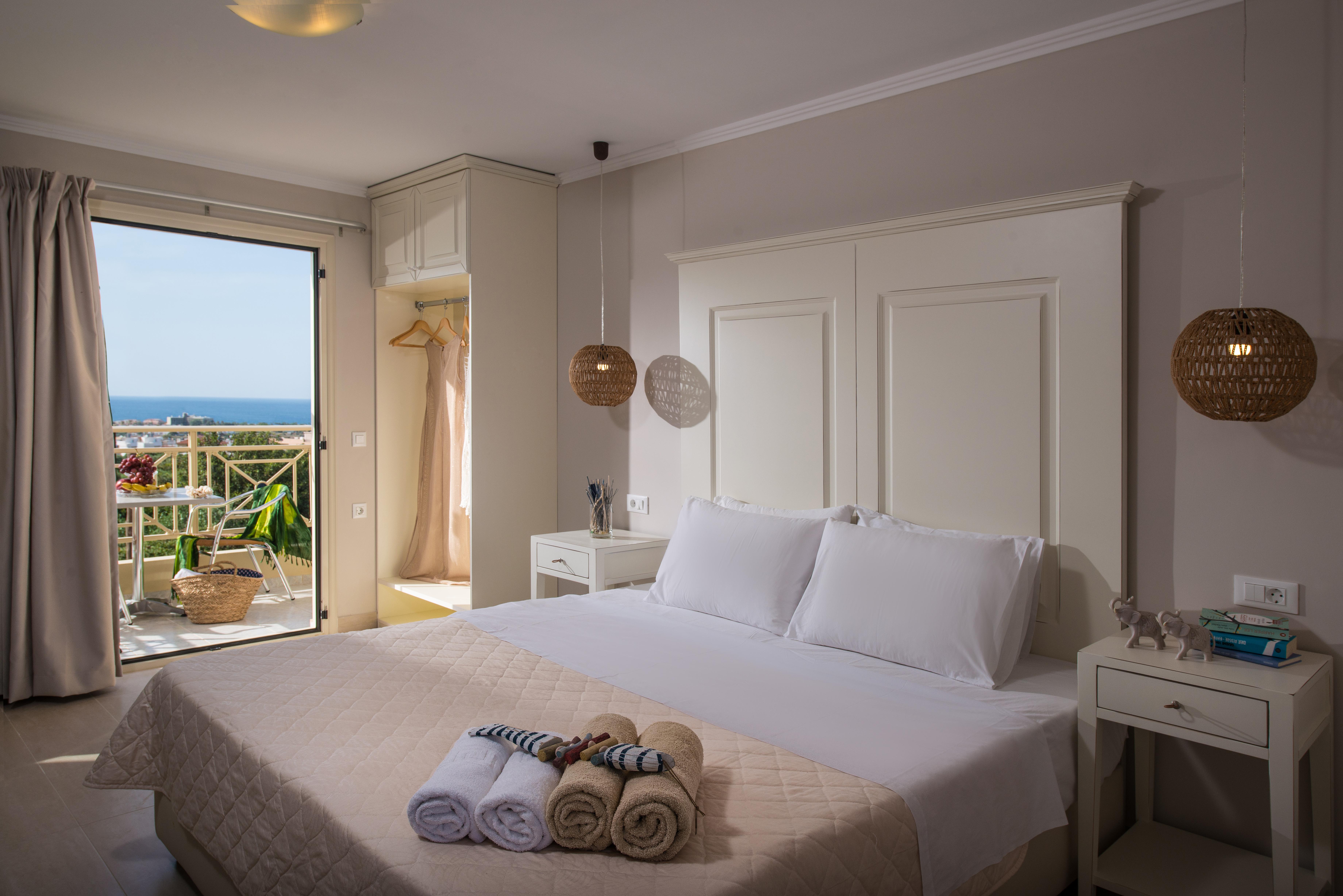 Aparthotel Notos Heights &
