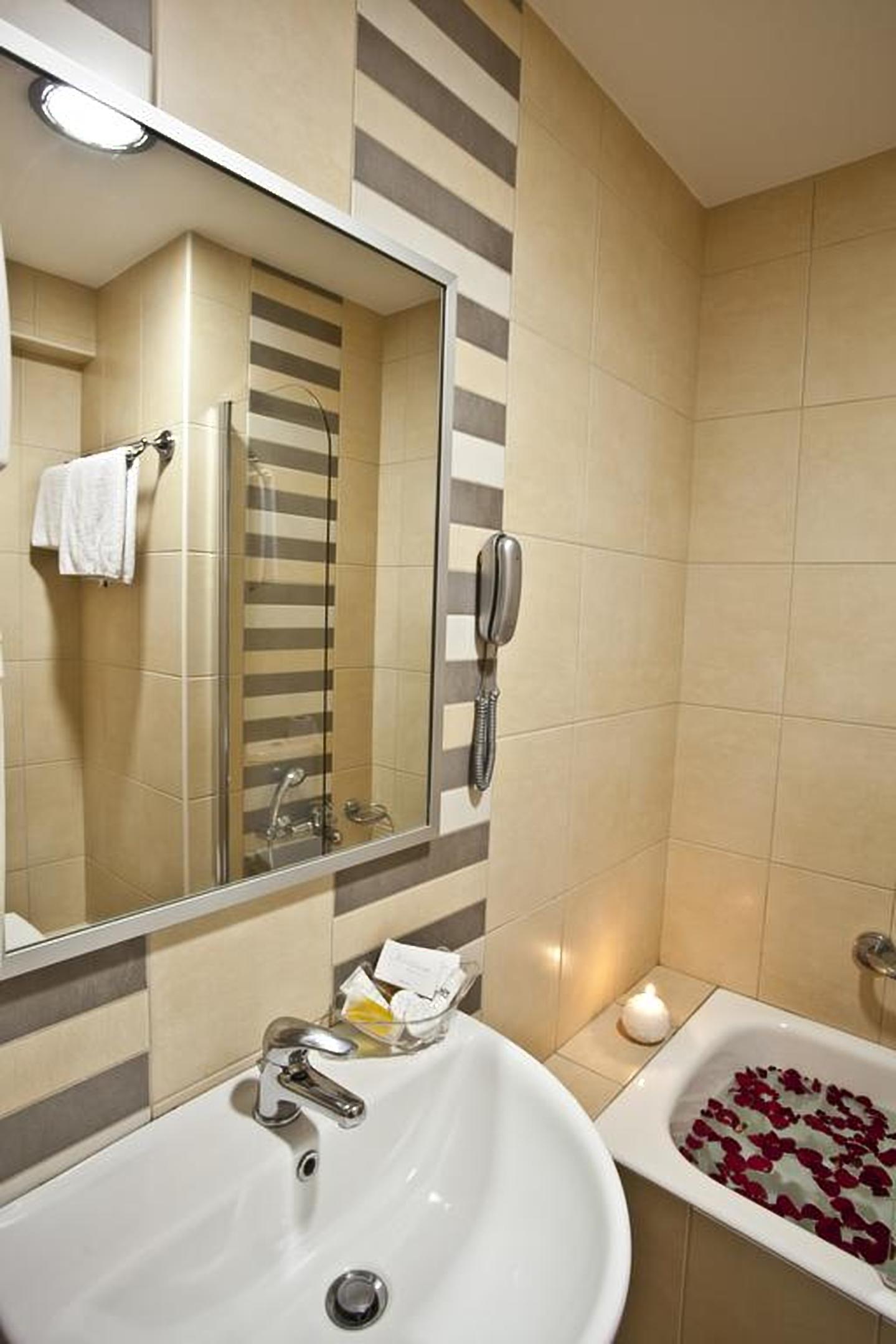 Crystal Hotel Athens