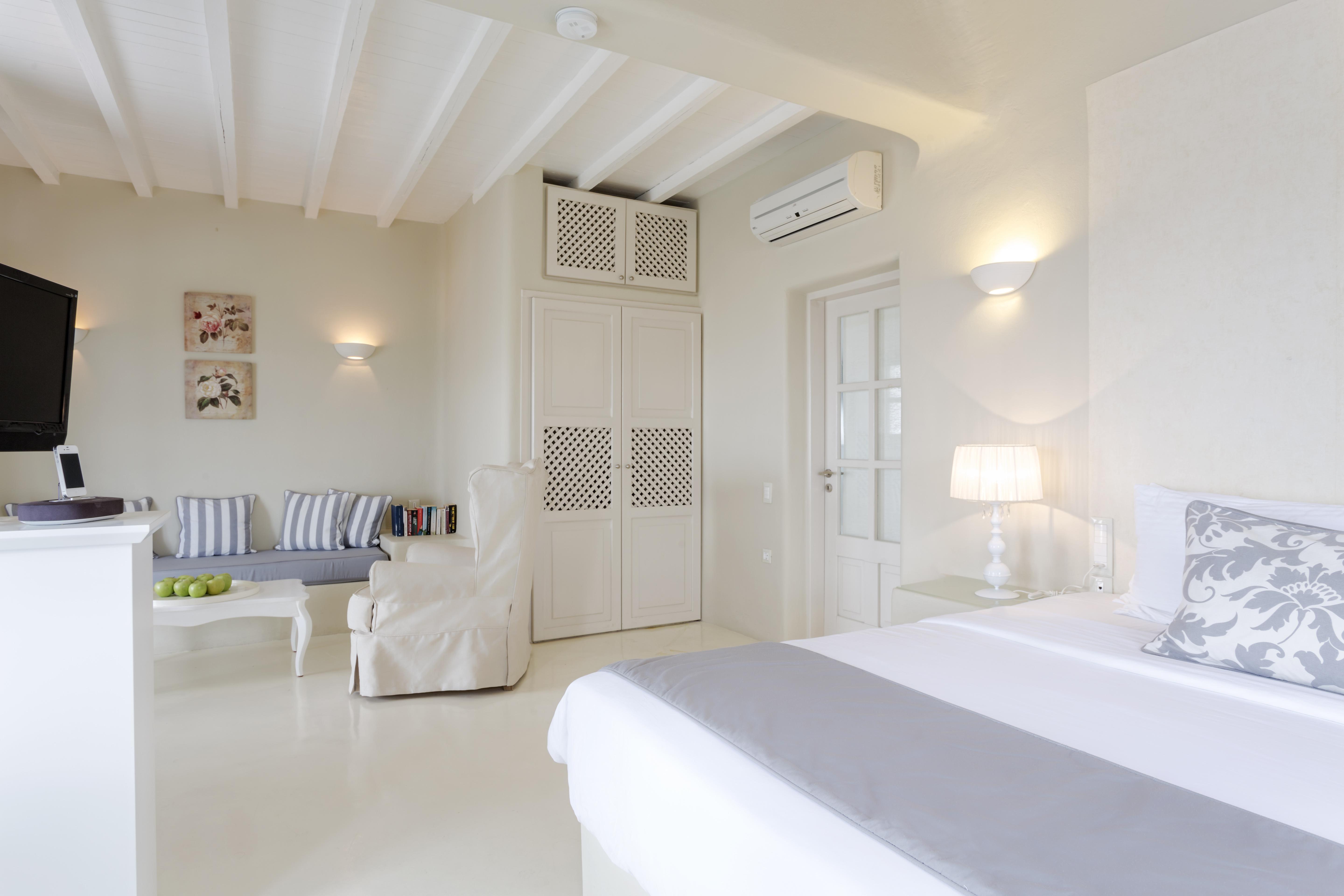Carpe Diem Santorini 5*