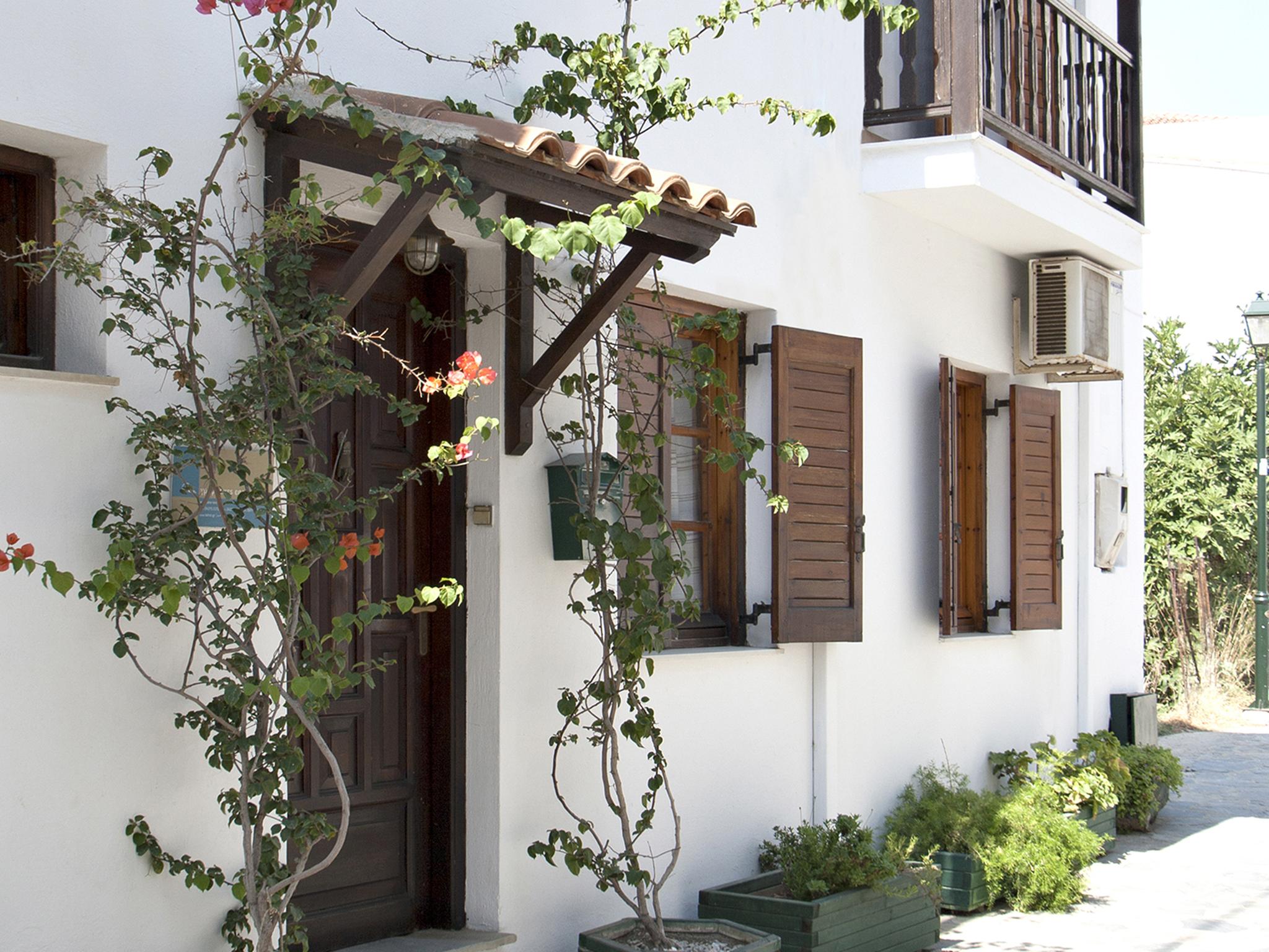 Eliza Guest house 2*
